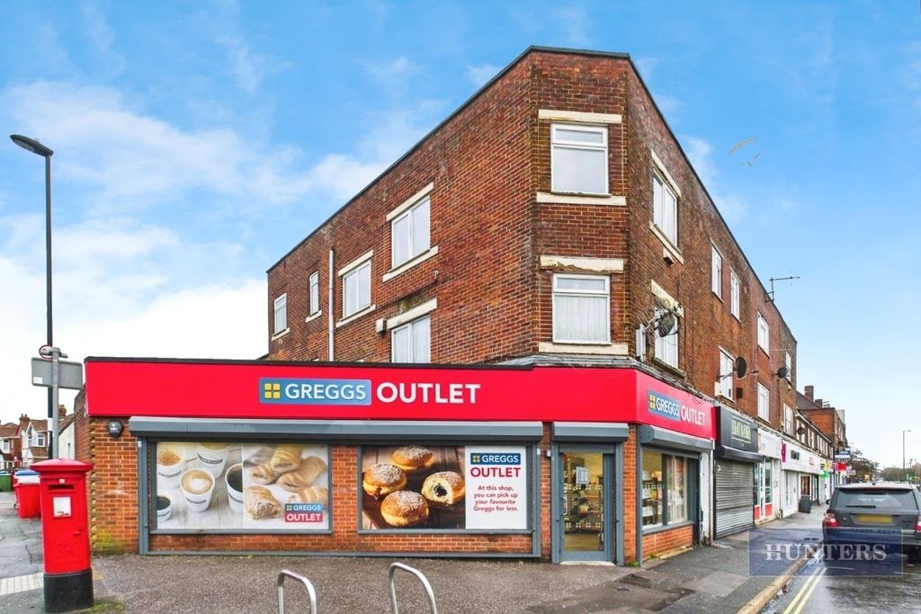 Property photo 1 of 12 6Edc3552-Cam05152G0-Pr0348-Still014 5B1 5D.Jpg