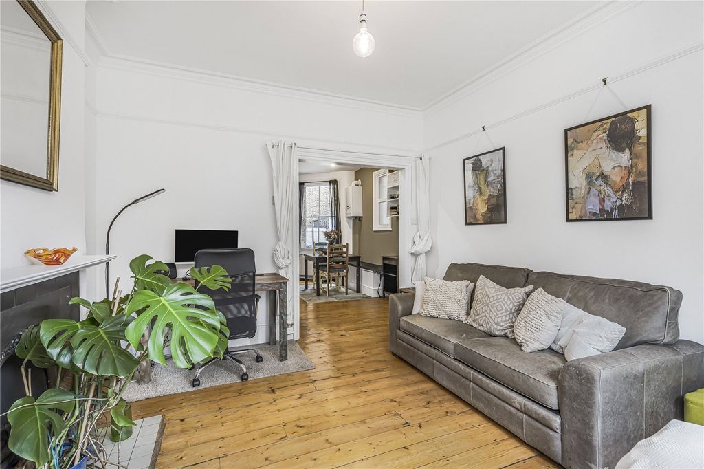 Property photo 2 of 18 Picture No. 29