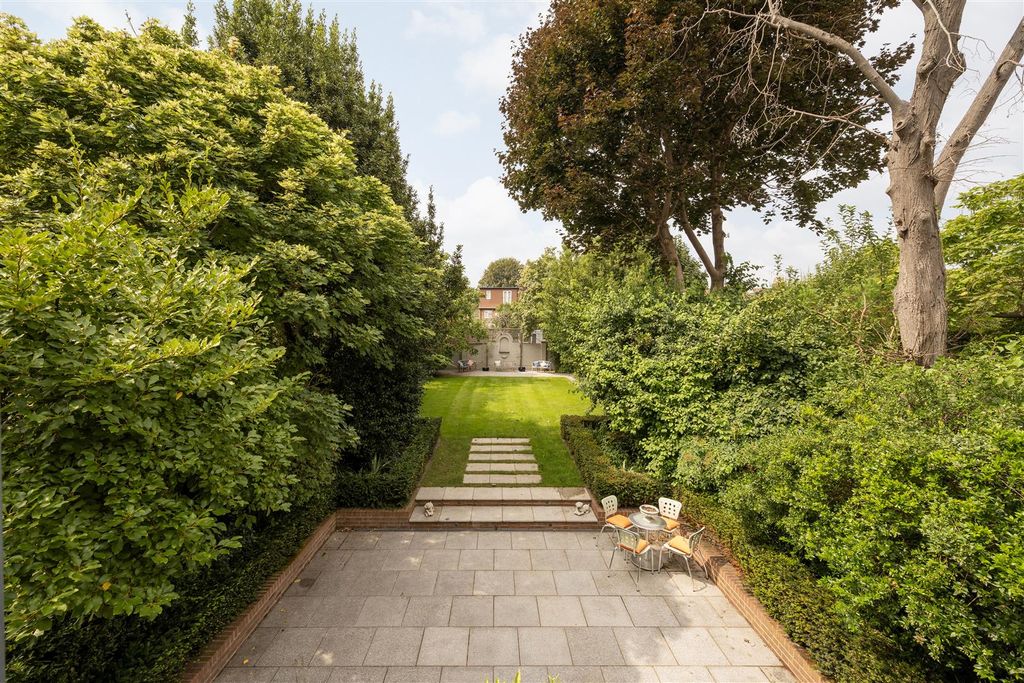 Property photo 3 of 17 Maskells-115 Castelnau-Reshoot-2_Hi.Jpg