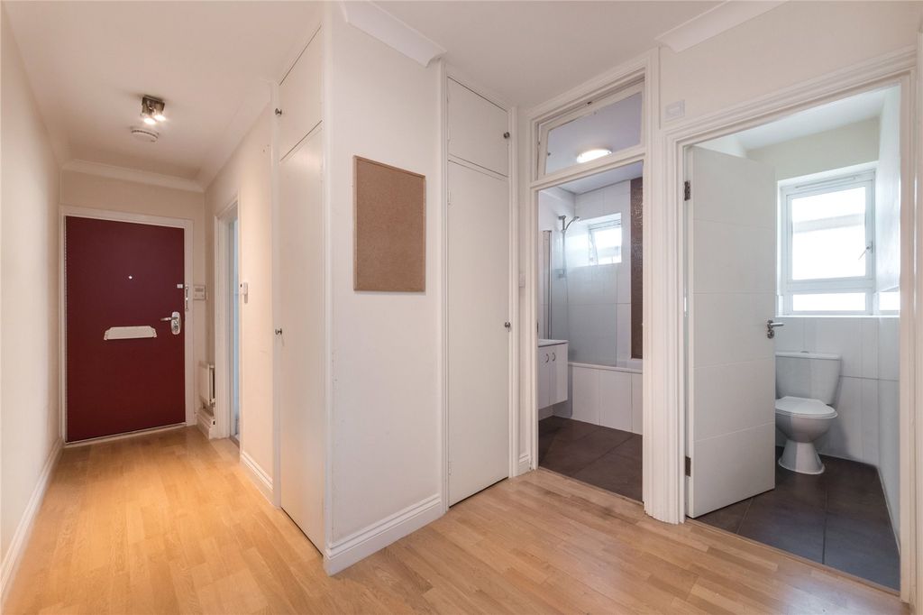 Property photo 3 of 11