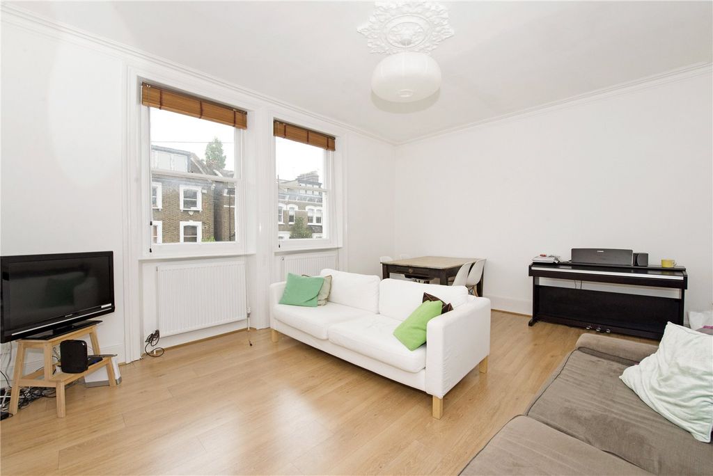 Property photo 2 of 9