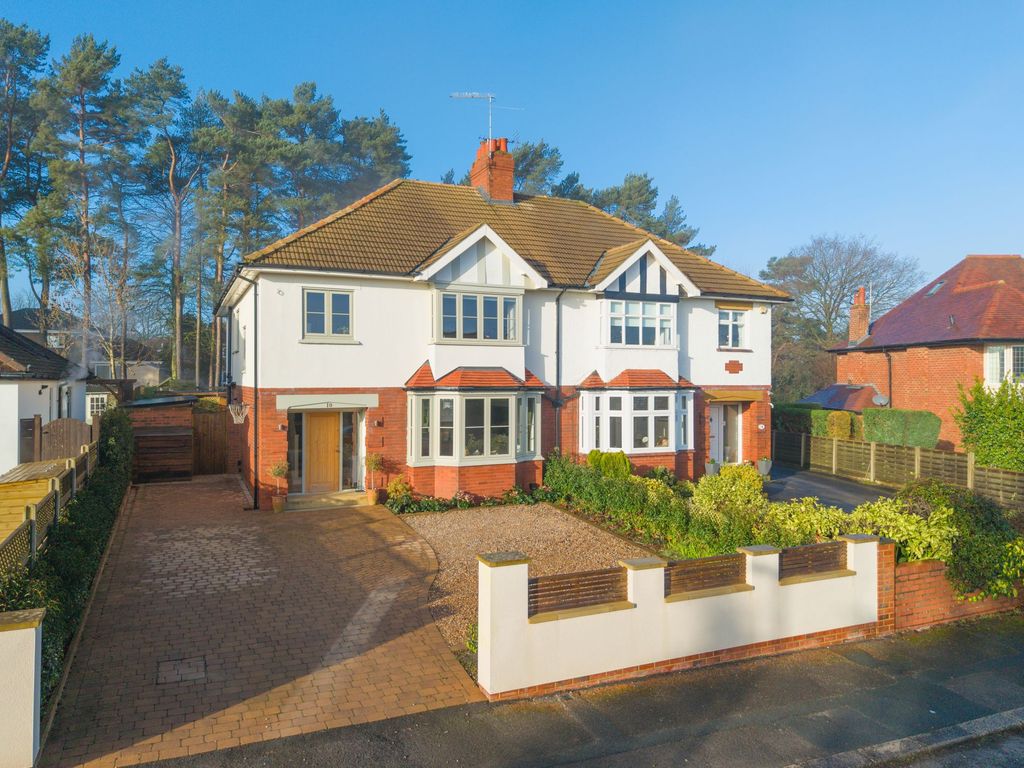 Property photo 1 of 31