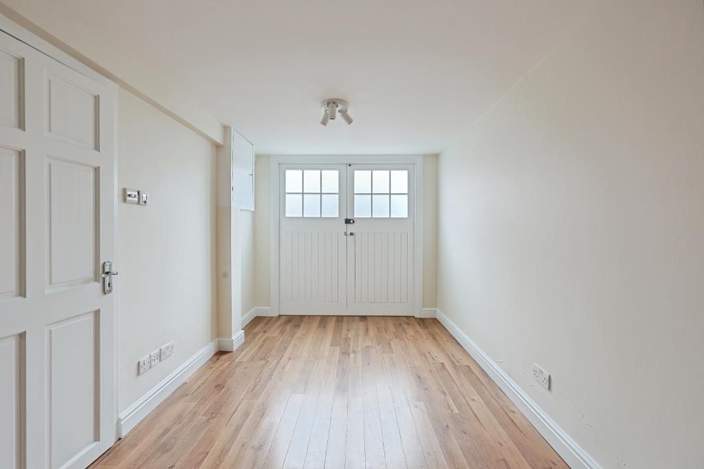 Property photo 3 of 10 Second Bedroom (Used As An Office Space)