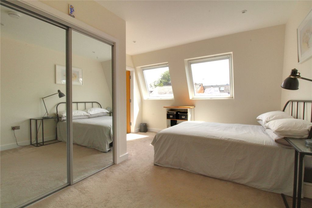 Property photo 2 of 14 Picture No. 03