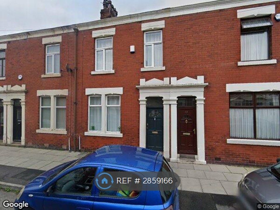 Property photo 2 of 11