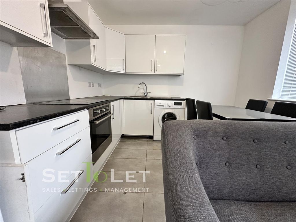 Property photo 2 of 10 Img_3634.Jpg