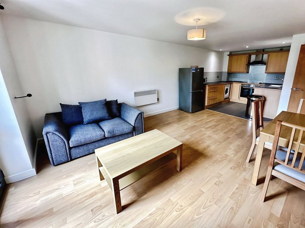 Property photo 1 of 9 Picture No. 17