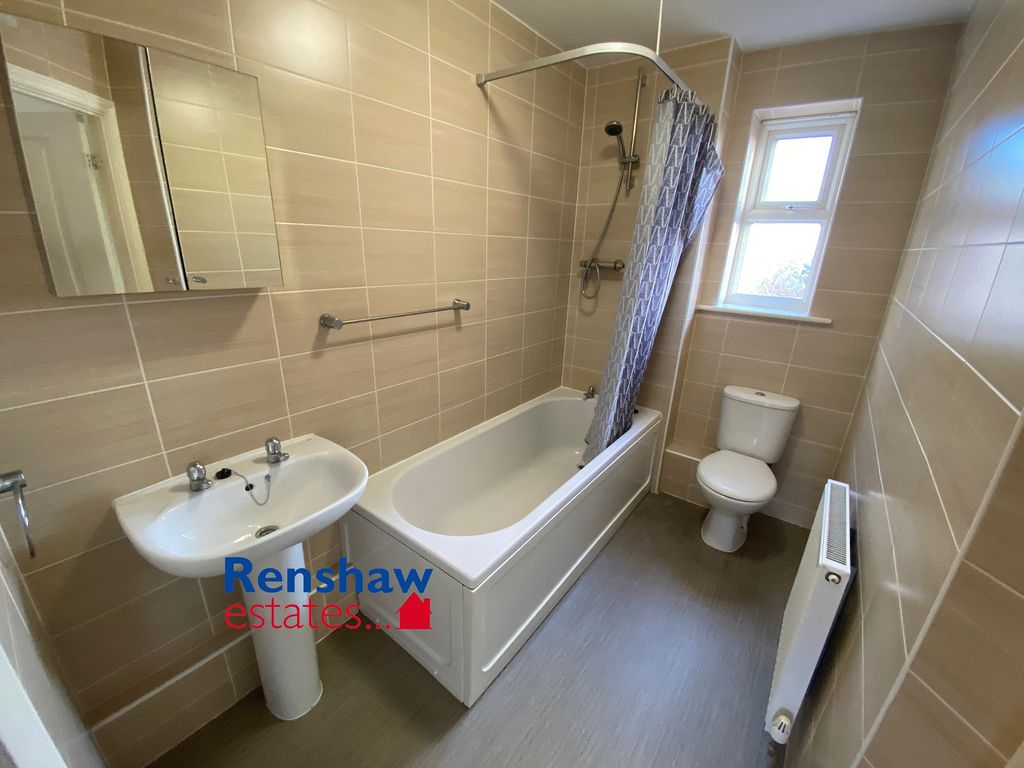 Additional image 4 of 2 bed flat for saleGrey Meadow Road, Ilkeston, Derbyshire DE7