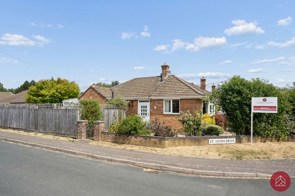 Property photo 2 of 17 Photo 11