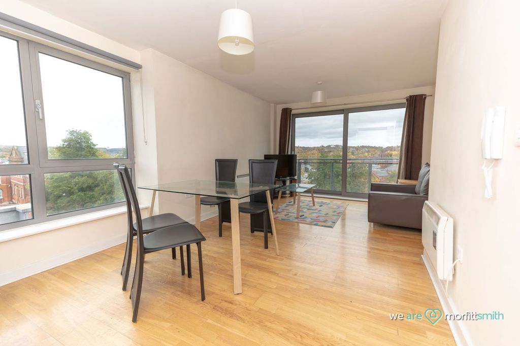 Property photo 3 of 18