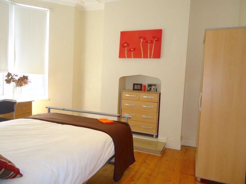 Property photo 3 of 7 Photo 1