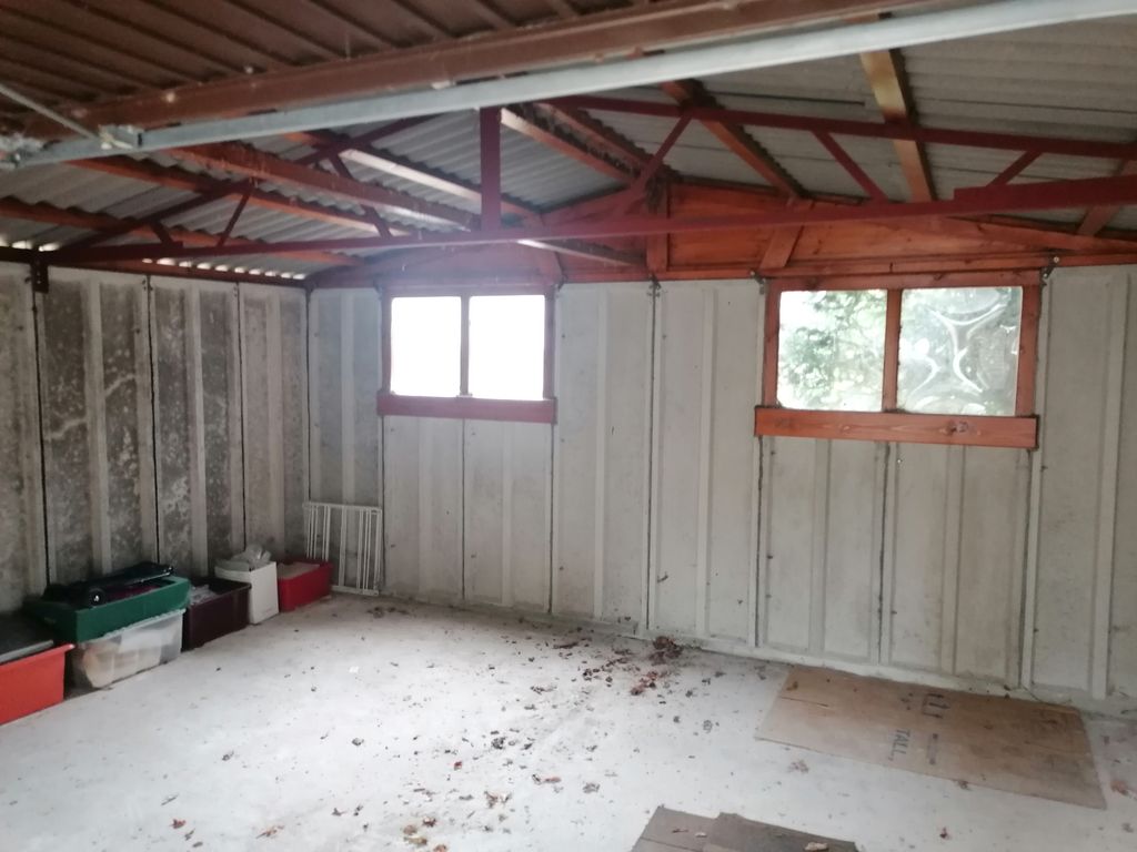 Property photo 3 of 5