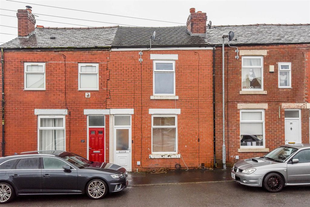 Property photo 1 of 13 Front External