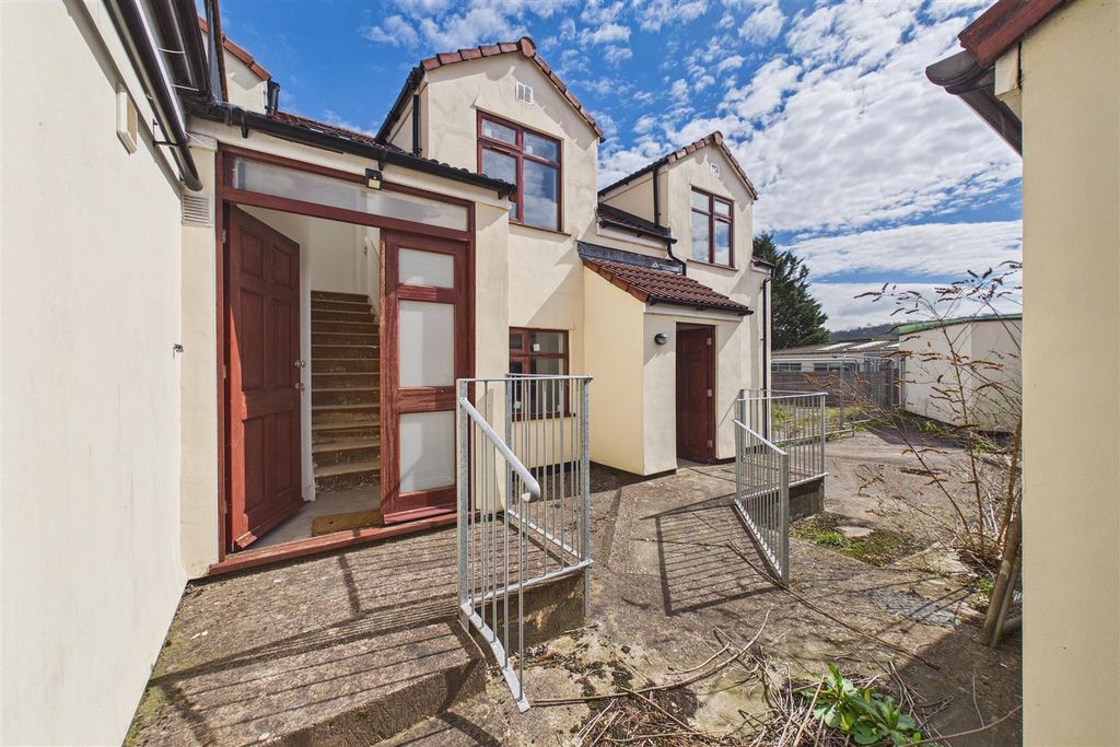 Additional image 28 of 4 bed flat for saleHighridge Road, Bishopsworth, Bristol BS13