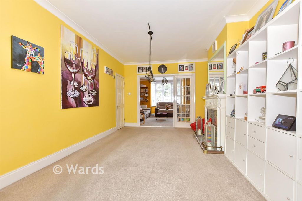 Property photo 2 of 14 Dining Area