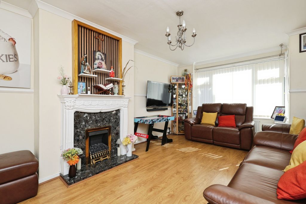 Property photo 2 of 15 Living Room