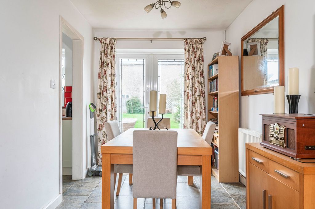 Property photo 3 of 12 Dining Room