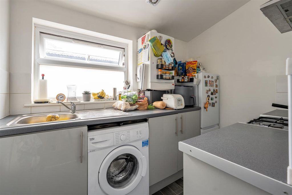 Property photo 3 of 14 Kitchen-1.Jpg