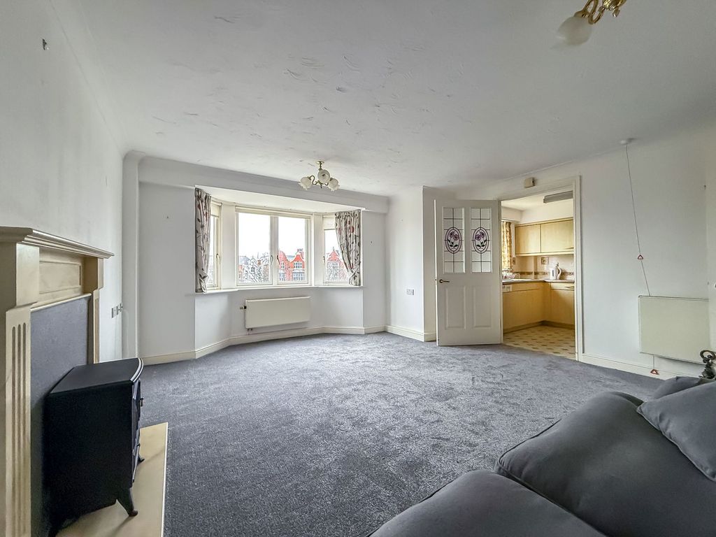 Property photo 2 of 26