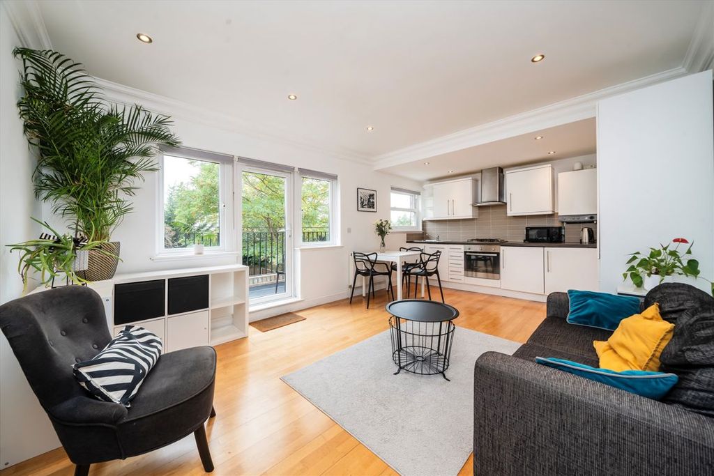 Property photo 2 of 7