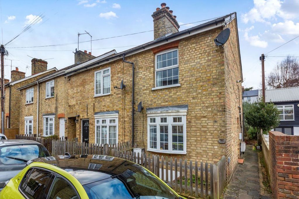 Property photo 1 of 7