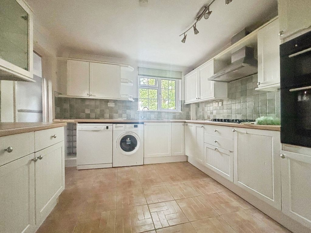 Property photo 2 of 12 Pbox-Img.Jpg