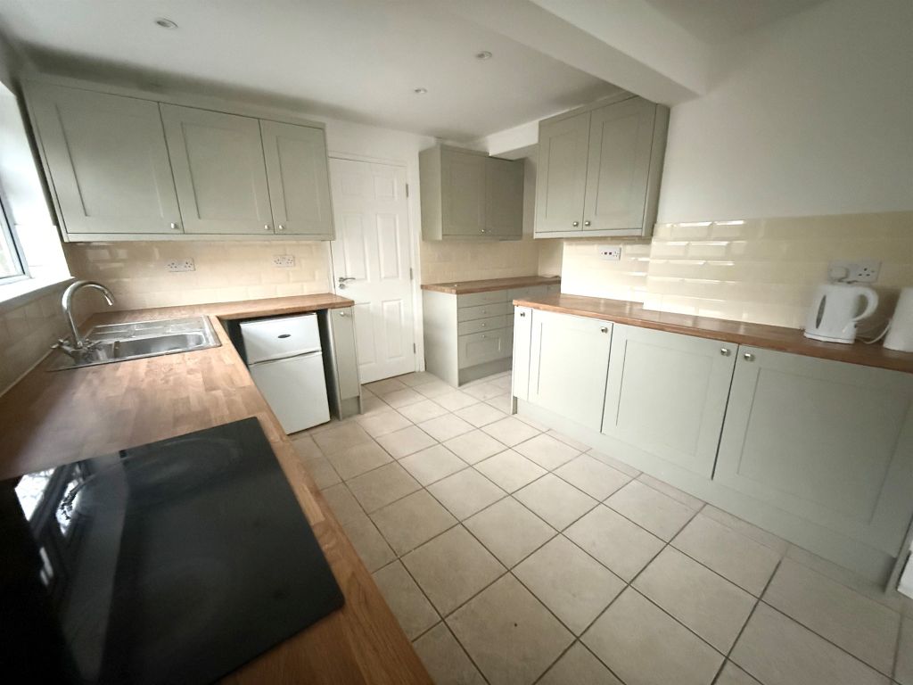 Property photo 3 of 24