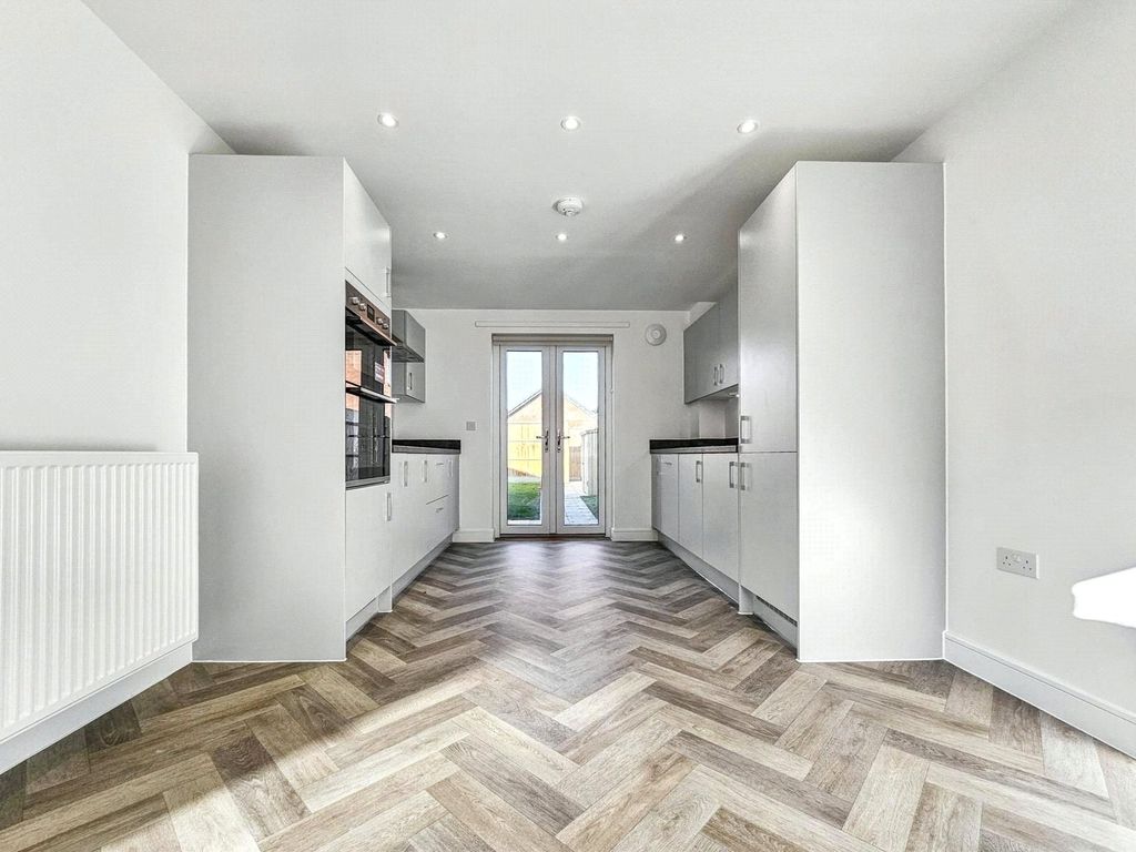 Property photo 3 of 5 Picture No. 08