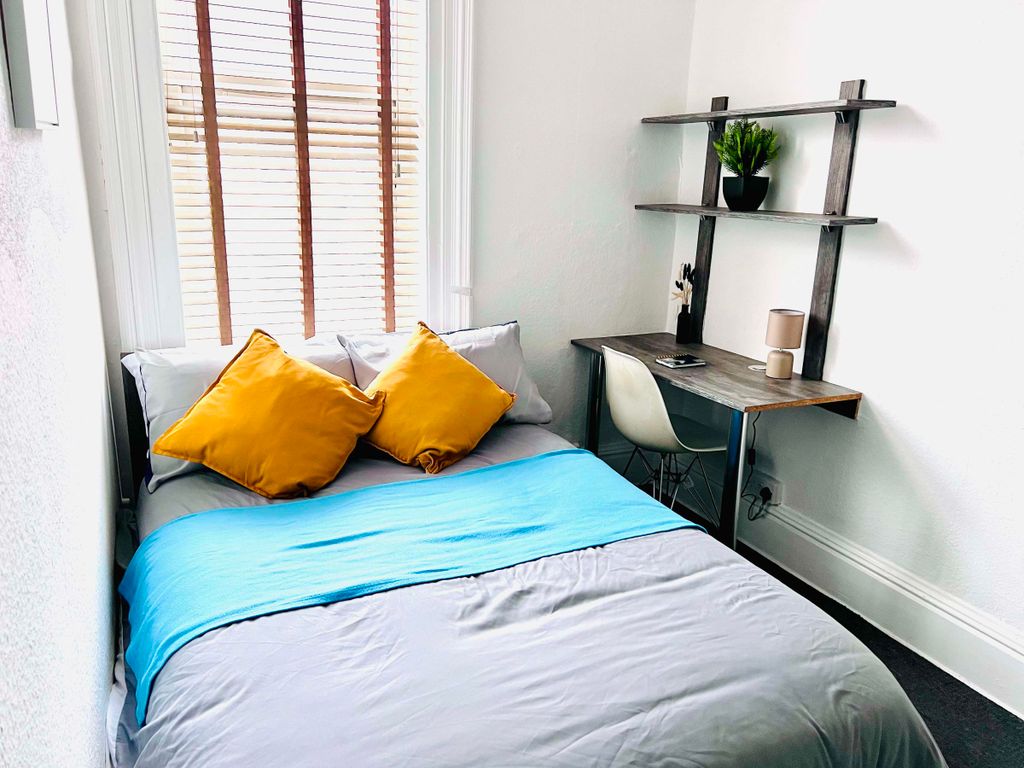 Property photo 3 of 3