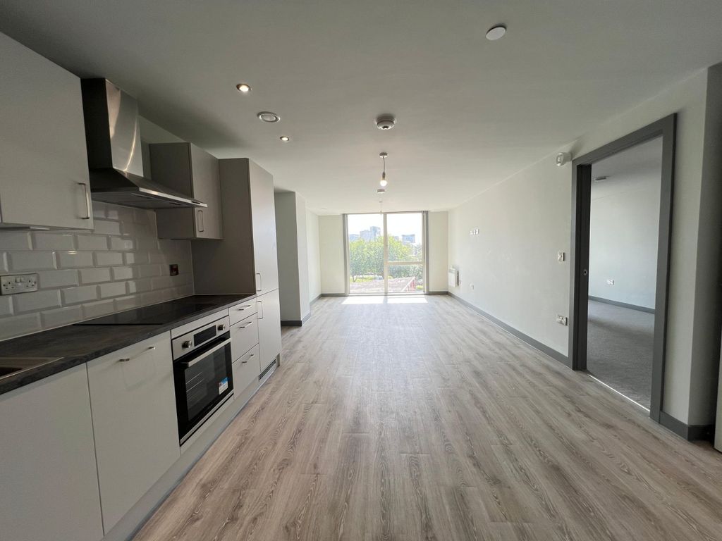 Property photo 2 of 11 Picture No. 13