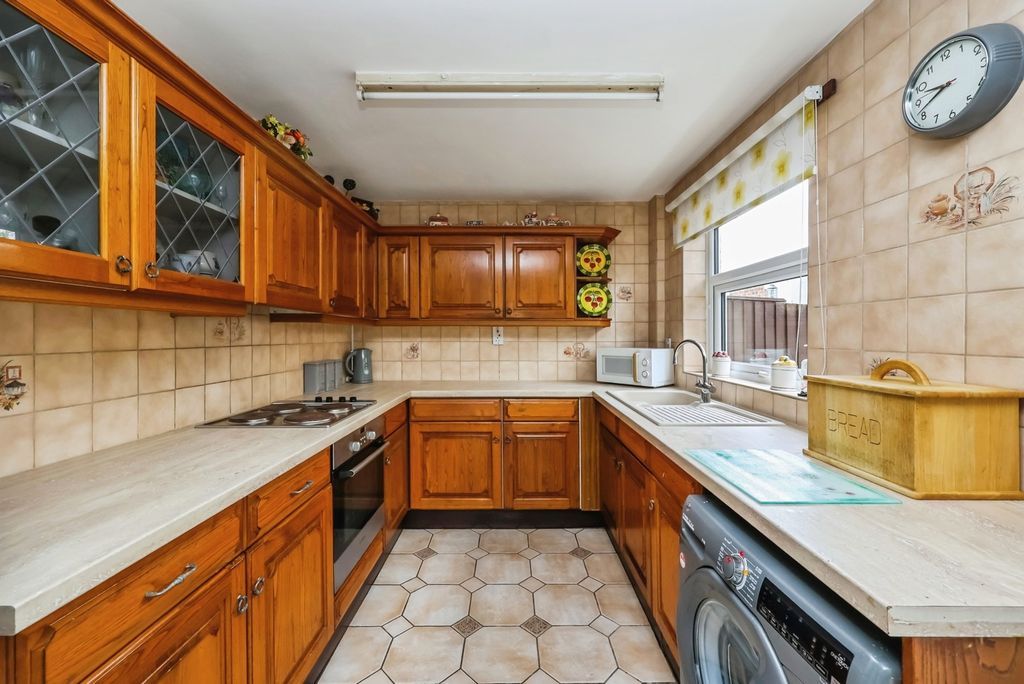 Property photo 3 of 14 Pbox-Img.Jpg