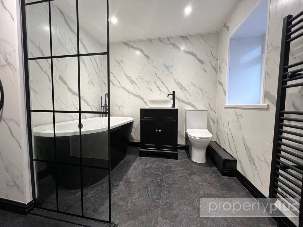 Property photo 2 of 19 Picture No. 09