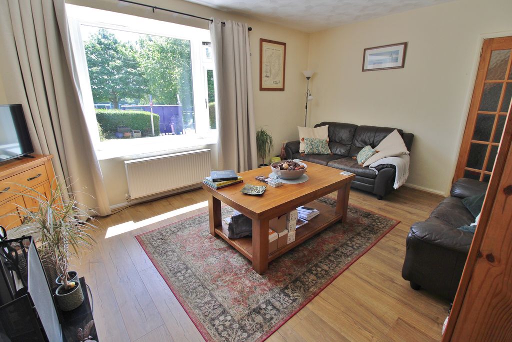 Property photo 3 of 19