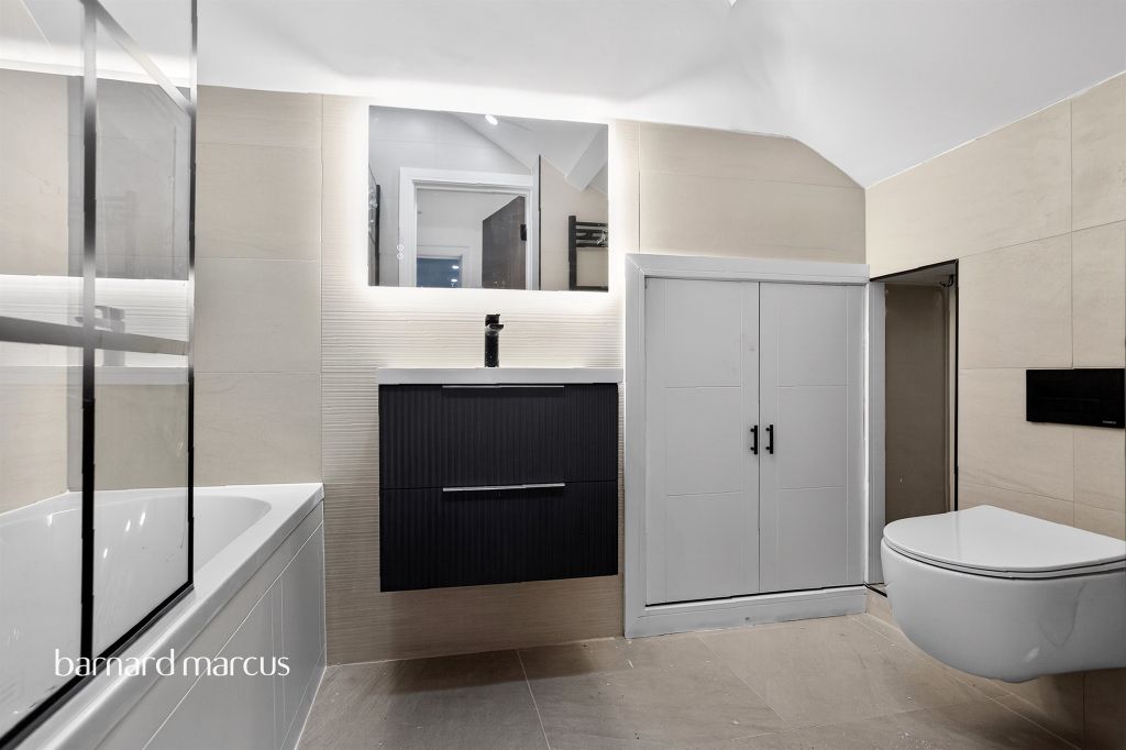 Property photo 3 of 24