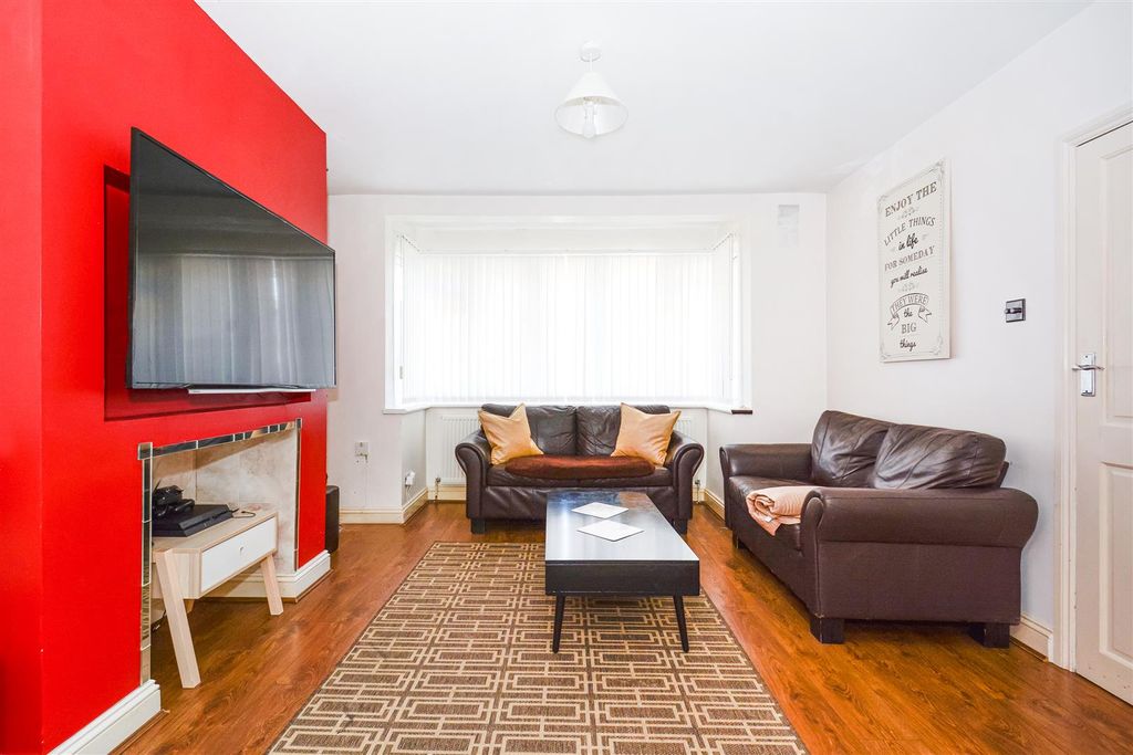 Property photo 3 of 19 4.Jpg