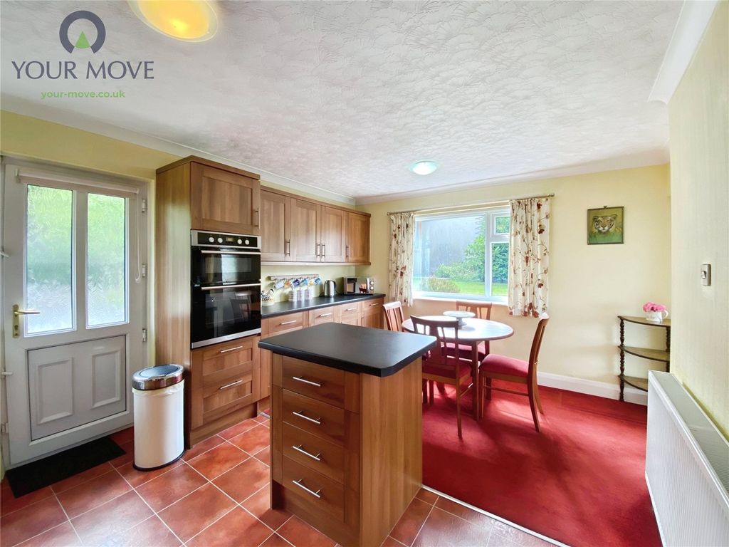 Property photo 3 of 19 Picture No. 10