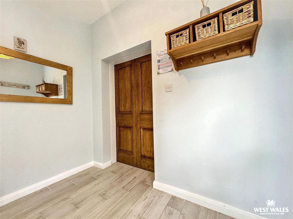Property photo 2 of 63 Img_0228.Jpg