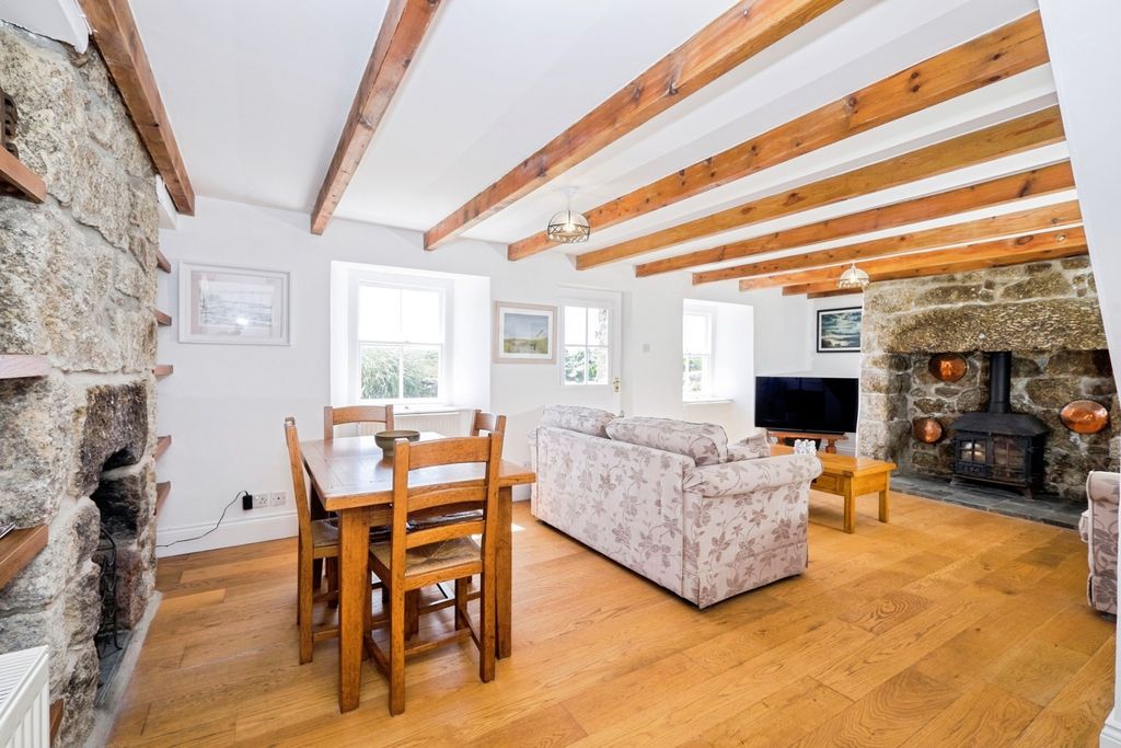 Property photo 3 of 15 Pbox-Img.Jpg