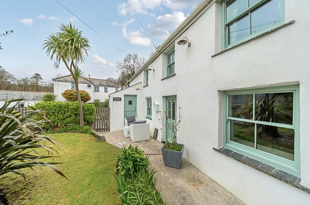 Property photo 1 of 17 1438632-12-69d78F...
