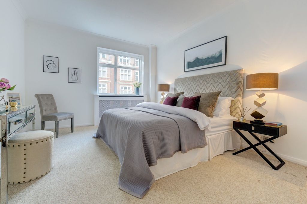 Property photo 2 of 6 Picture No. 30