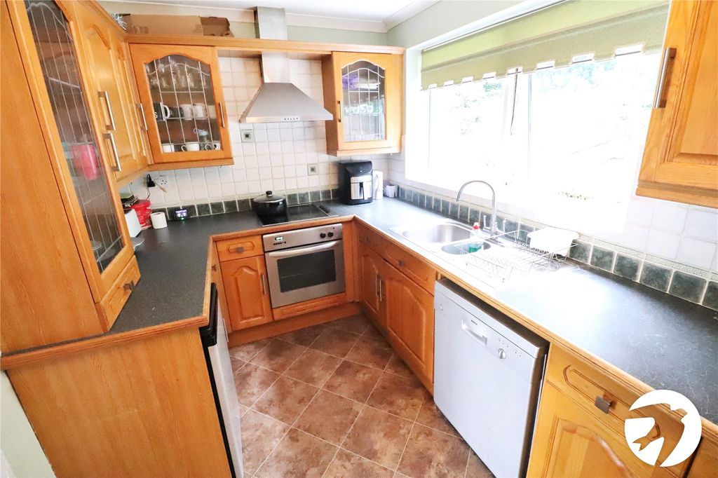Property photo 2 of 16 Picture No. 08