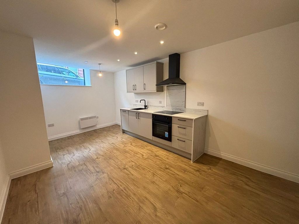 Property photo 1 of 6 Picture No. 05