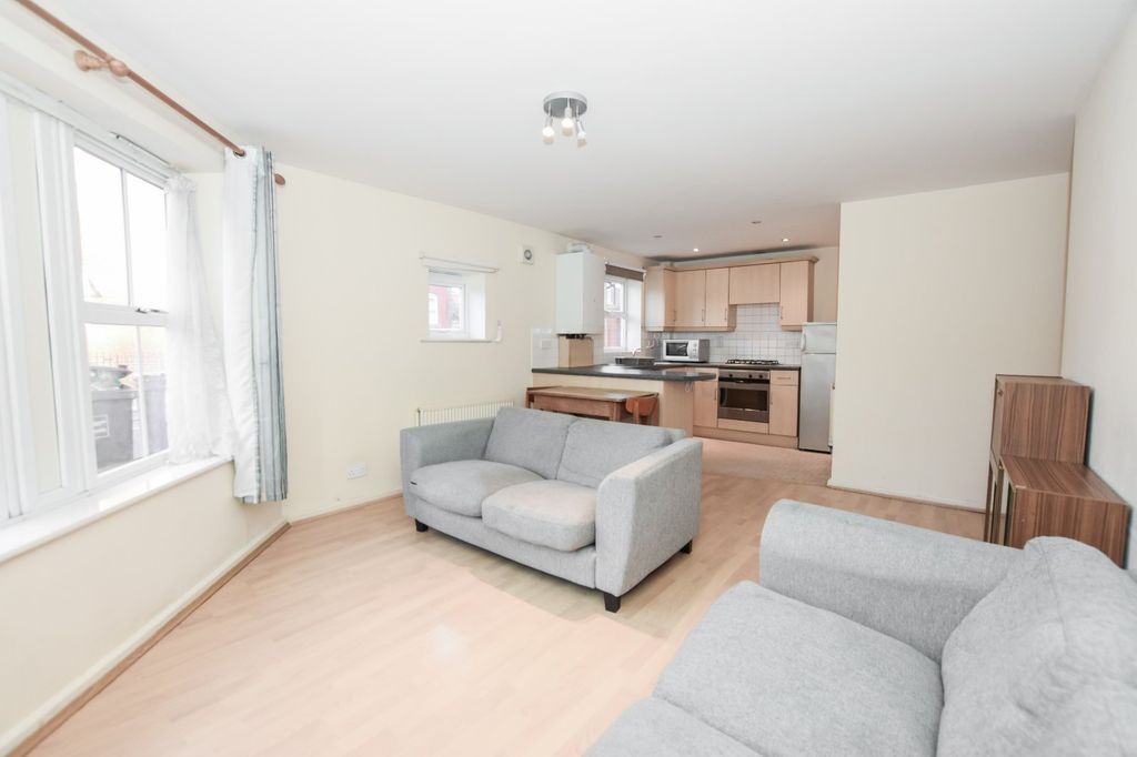 Property photo 3 of 17 Picture No. 26