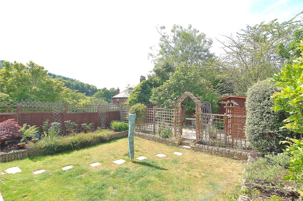 Property photo 2 of 20 Picture No. 15