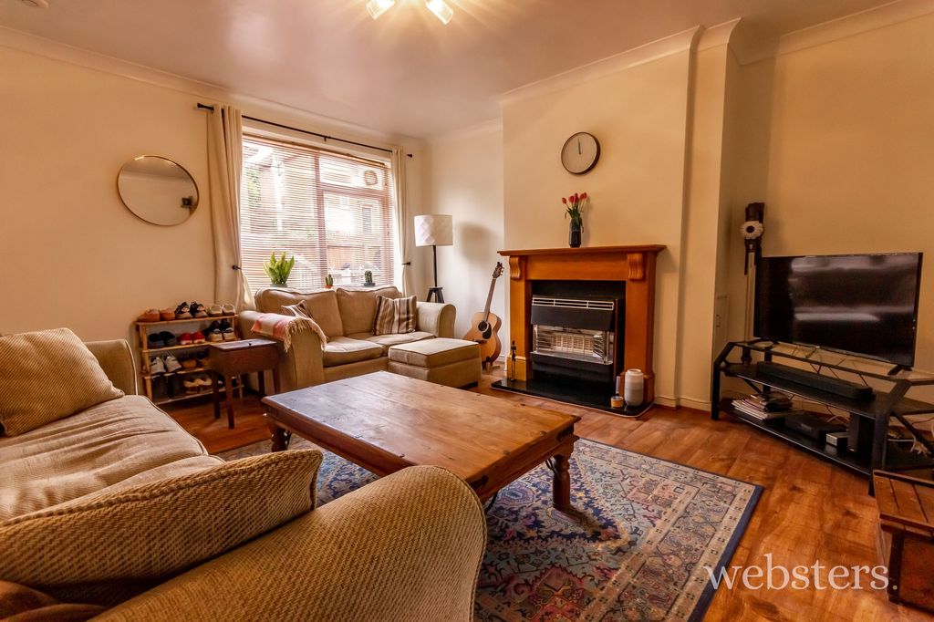Property photo 3 of 15