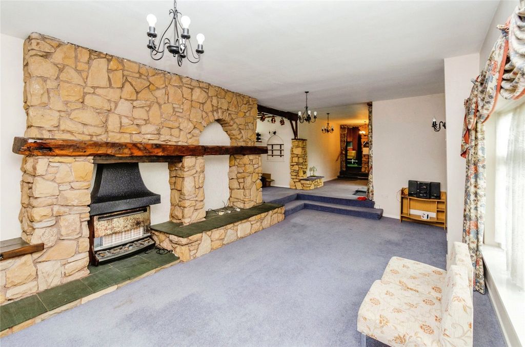 Property photo 3 of 19 Photograph