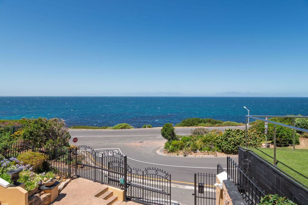 Property photo 3 of 31 Fh1734730