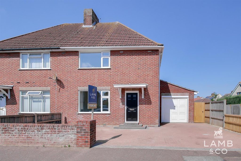 Property photo 1 of 16 Outside Front