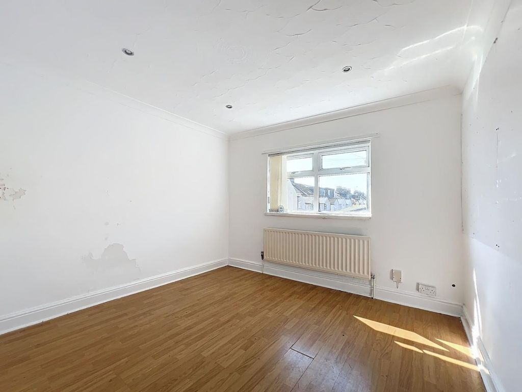Property photo 3 of 15 Bedroom
