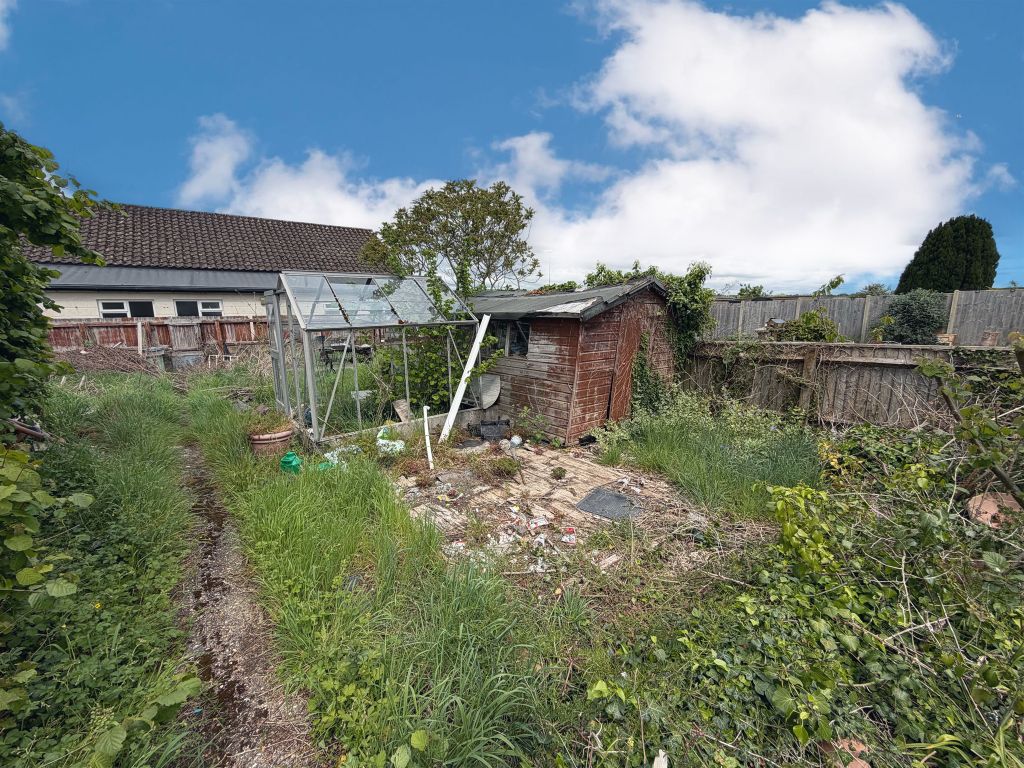Property photo 2 of 15